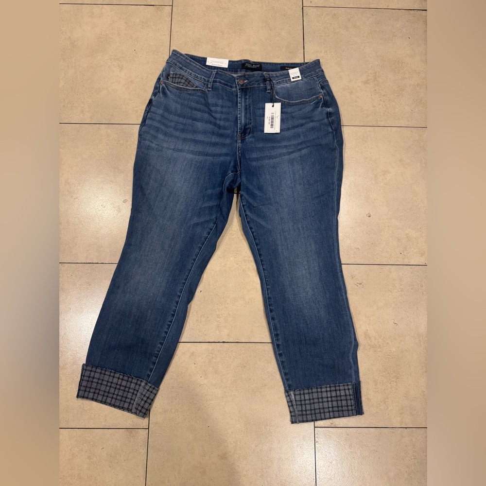 Judy Blue Cuffed Mid Rise Slim Fit Jeans Medium Blue JB88358 18W NWT